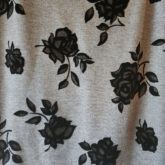 Premise Studio Lined Dark Gray / Black Skirt. Size 10 - Picture 5 of 7